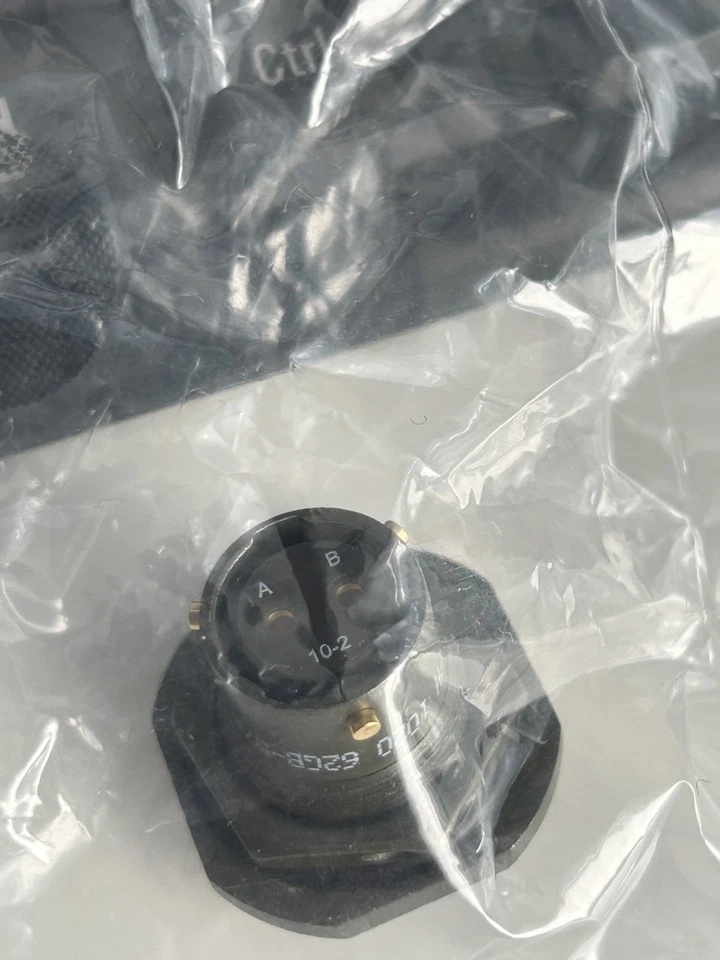 62GB-57A10-02SN,  2 Way Panel Mount MIL Spec Circular Connector - Image 2 of 4