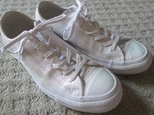 Converse Chuck Taylor All Star Women 7 Iridescent 558009C Pearly White