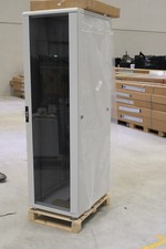 Intellinet Netzwerkschrank Rack Serverschrank Lichtgrau 42HE Montiert 19 Zoll