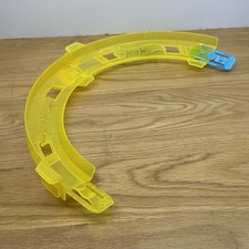 Hot Wheels Banked Track Corner, Einsatz als 2 90&deg; oder 1 180&deg; U Turn - Originalteile