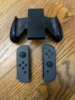 Official Nintendo Switch OEM Grey  Joy-Con L&R - Grey Joy Con W/ Joy-Con Grip