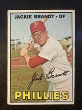 1967 TOPPS #142 JACKIE BRANDT PHILADELPHIA PHILLIES VG-EX *Hot Corner Vintage*