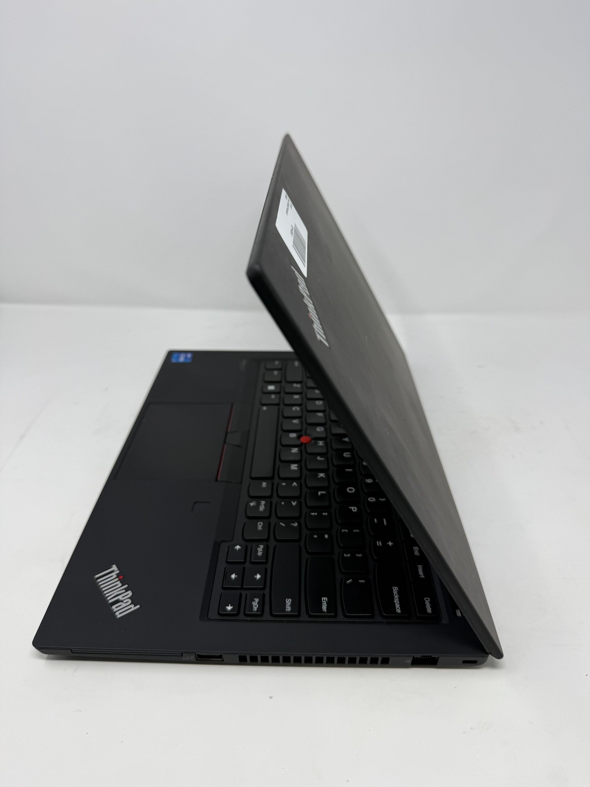 Lenovo ThinkPad X1 Carbon Gen 9, 14.0-Inch Laptop, with 11th Gen i7-1165G7