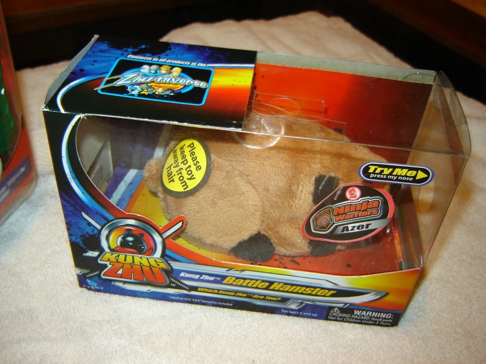 Hámster de batalla Kung Zhu 2 con 1 armadura de batalla ambos funcionan nunca fuera de caja Foto 3 de 4