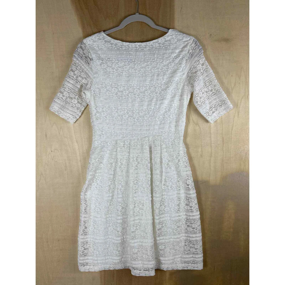 Vestido Enfocus Studio para mujer 4 blanco de encaje elástico Foto 2 de 4