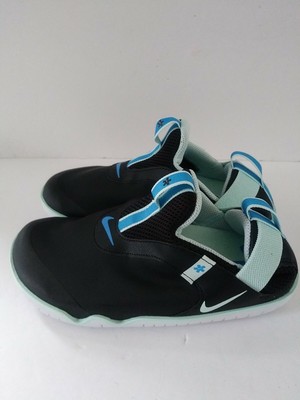 air zoom pulse nurse shoes