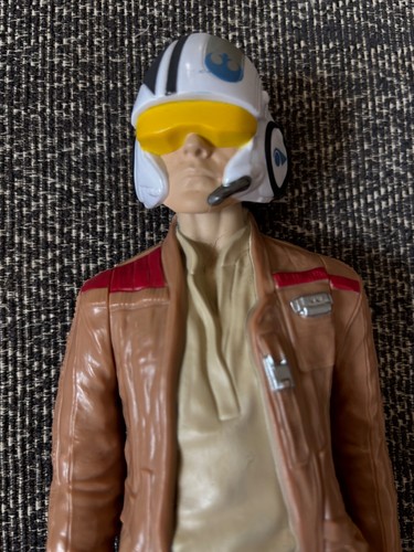 STAR WARS: Helmeted Po Dameron 12", unboxed - Picture 2 of 4