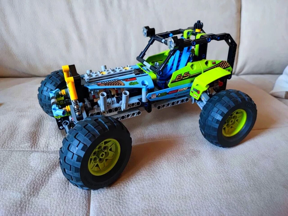 LEGO Technic 42037 Formula Off-Roader, foto 3 di 5
