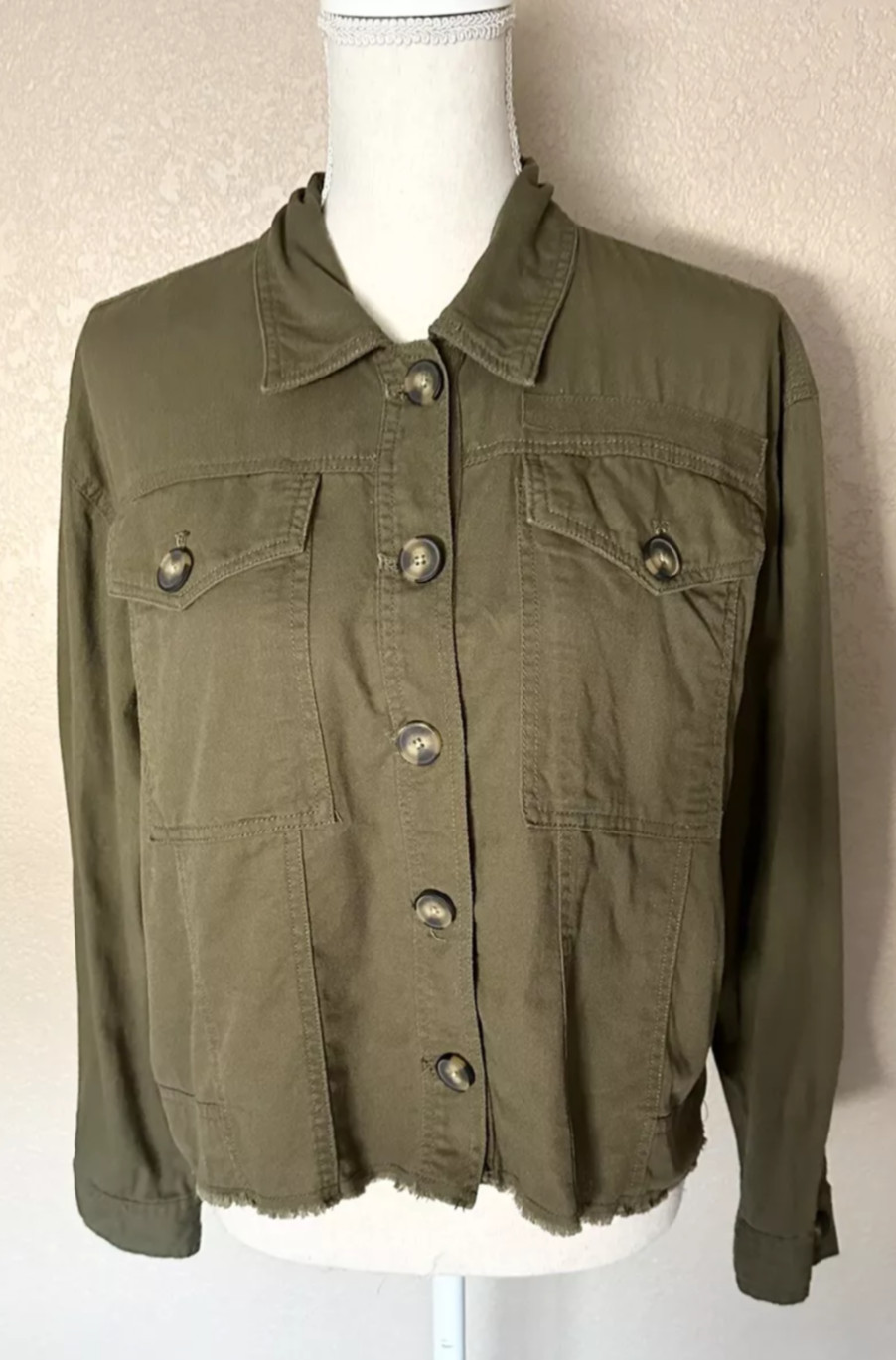 Timing Green Frayed Button Down Jean Denim Jacket Women’s Size Medium