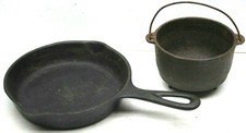2pc Wagner Ware 6.5" Cast Iron Skillet+3"x4" Kettle Rare Miniatures Cooking     