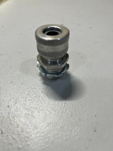 CG90-2550 Appleton 1/2" Liquid tight cord connector - Picture 2 of 2