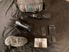 Canon Vixia HF M40 HD Camcorder 16GB Internal Flash Memory With Extras