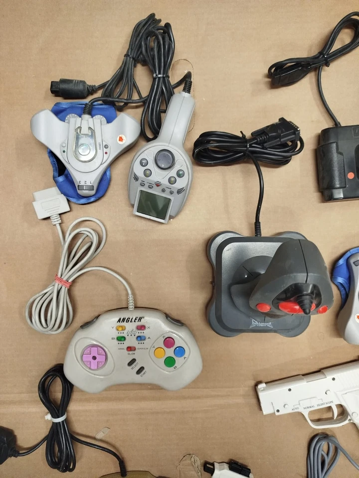 Retro Joystick/Controller Konvolut – QuickShot, PS1/PS2, SNES, Mega Drive, 9-Pin - Bild 3 von 4