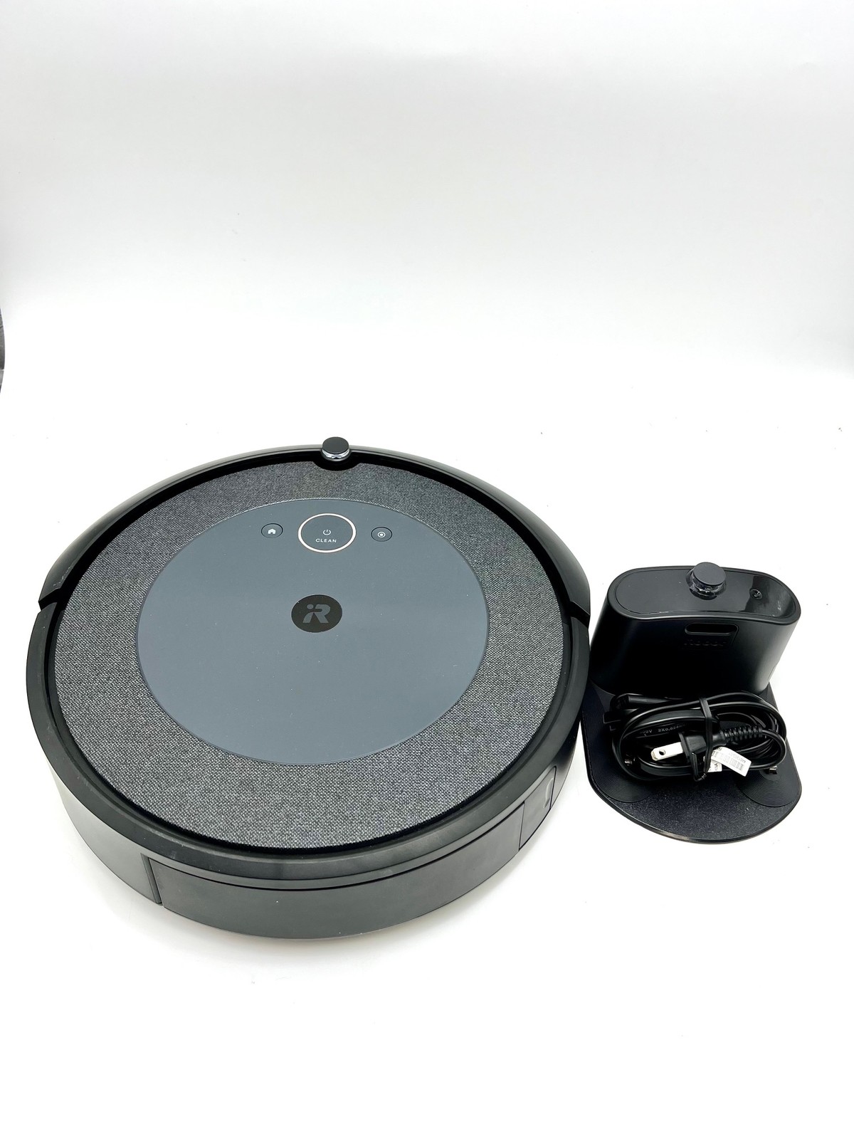 iRobot Roomba i4 Vacuum Cleaning Robot I415920 - Black