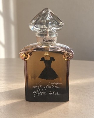 Perfume Guerlain La Petit Robe Noir