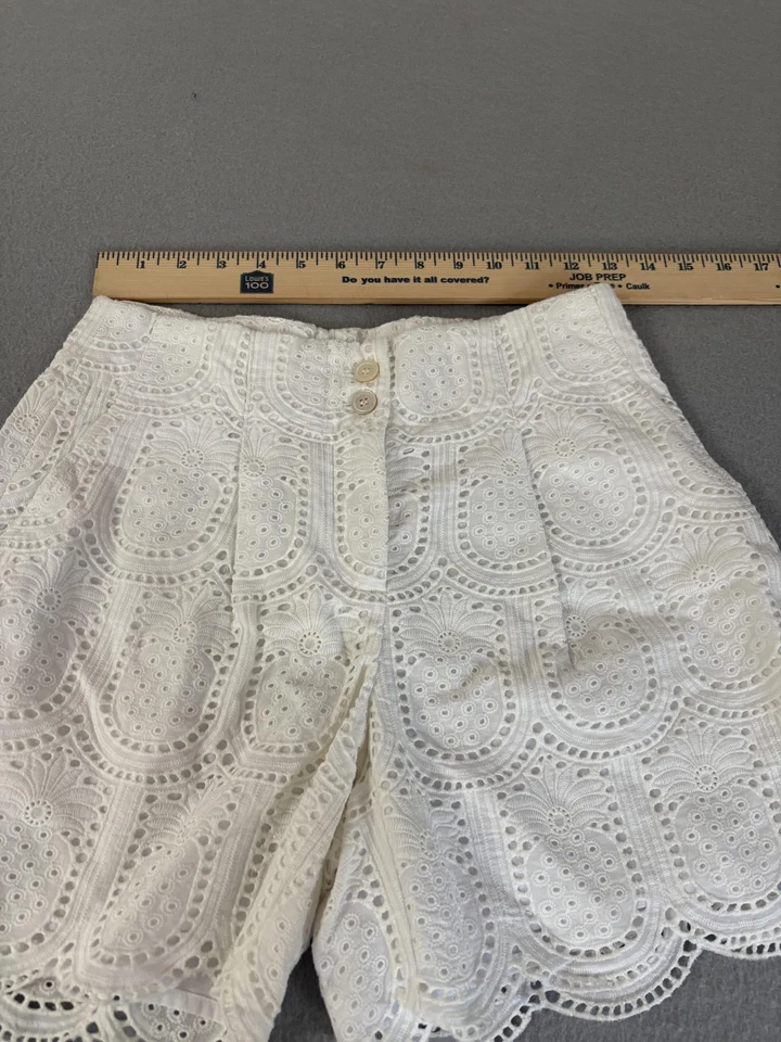 Pantalones Cortos J McLaughlin Para Mujer 0 Blanco Ojales Encaje Vieira Dobladillo Verano Elegante Lindo Foto 2 de 4