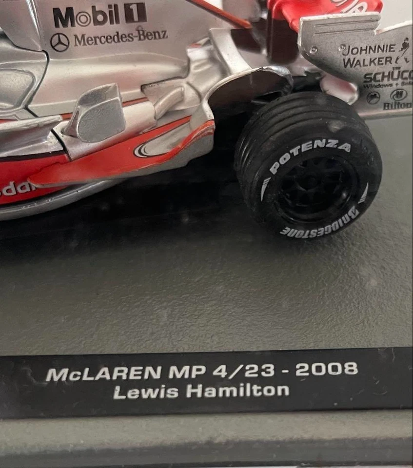 McLaren MP 4/23 2008 Lewis Hamilton coche fundido a presión con vitrina Fórmula 1 Foto 2 de 2
