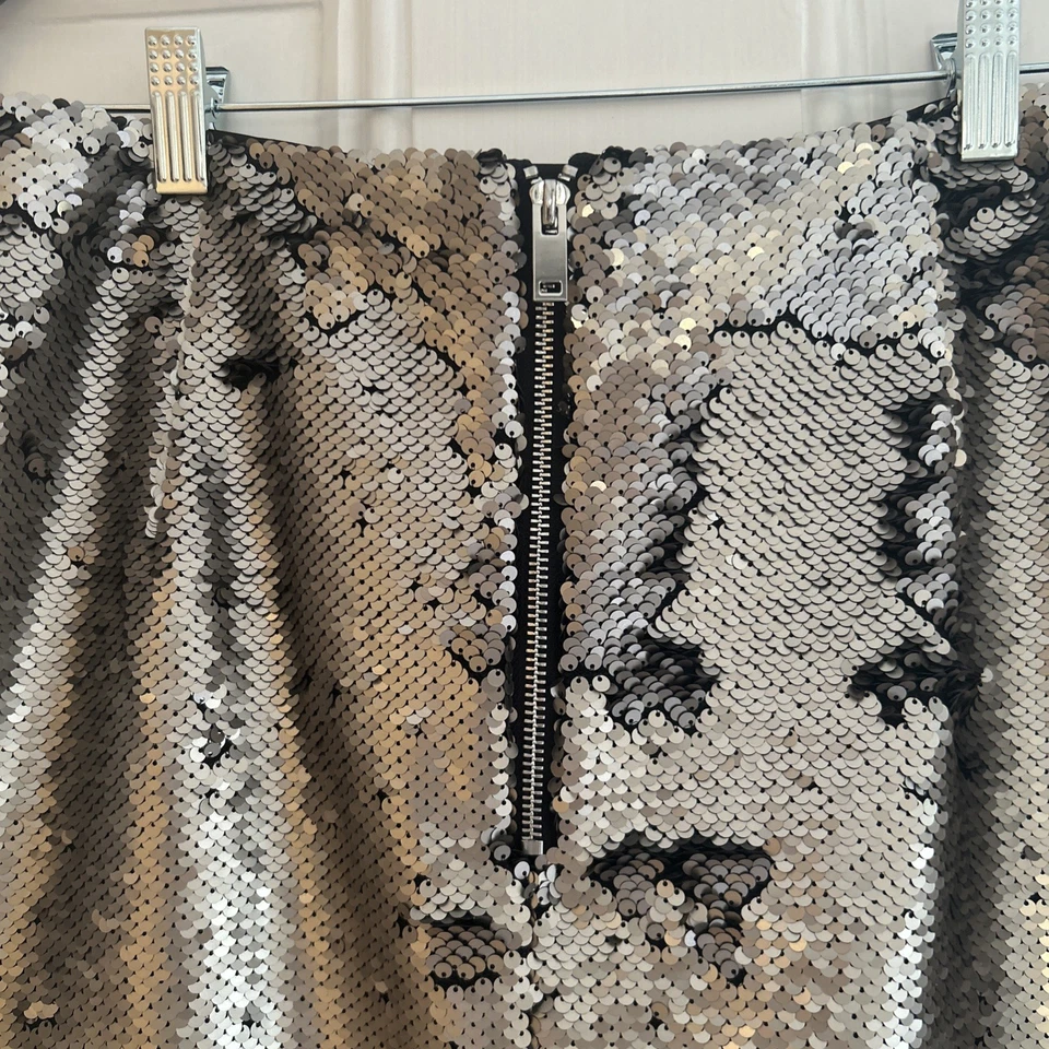 Mint Velvet UK 12 Sequin Mini Skirt *stunning* Approx £100 New Silver Gunmetal - Image 2 of 4