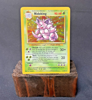 Nidoking 011/102 Base Set Holo - Pokemon TCG