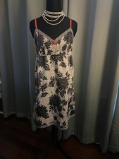 Gilligan Omalley Black Gray Red Floral Print Nightgown Chemise M