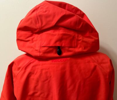 Patagonia レッド GORE-TEX ジャケット Men's Red Hard Shell Jackets by Patagonia