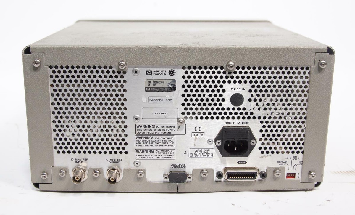 HP Agilent 8648B 9 kHz-2000 MHz Synthesized Signal Generator HP Agilent 8648B 9 kHz-2000 MHz Synthesized Signal Generator