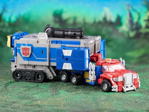 Commander Armada Universe Optimus Prime Legacy Leader Class | Transformers Gener - Picture 13 of 23