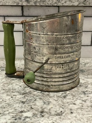 Jacob Bromwell's Metal 5 Cup Measuring Flour Sifter 4 Wire Agitator USA, Vintage