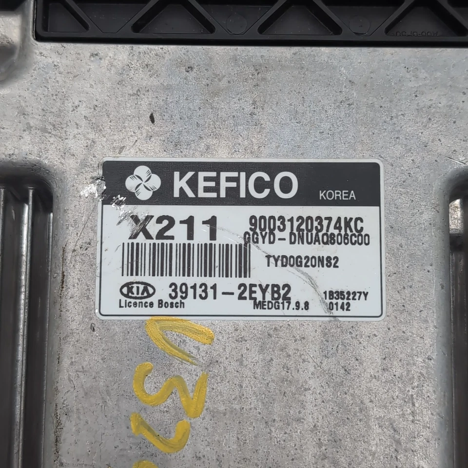 Módulo de control informático Kia Forte 2014 motor 2,0 L ECM OEM 39131-2EYB2 Foto 4 de 4