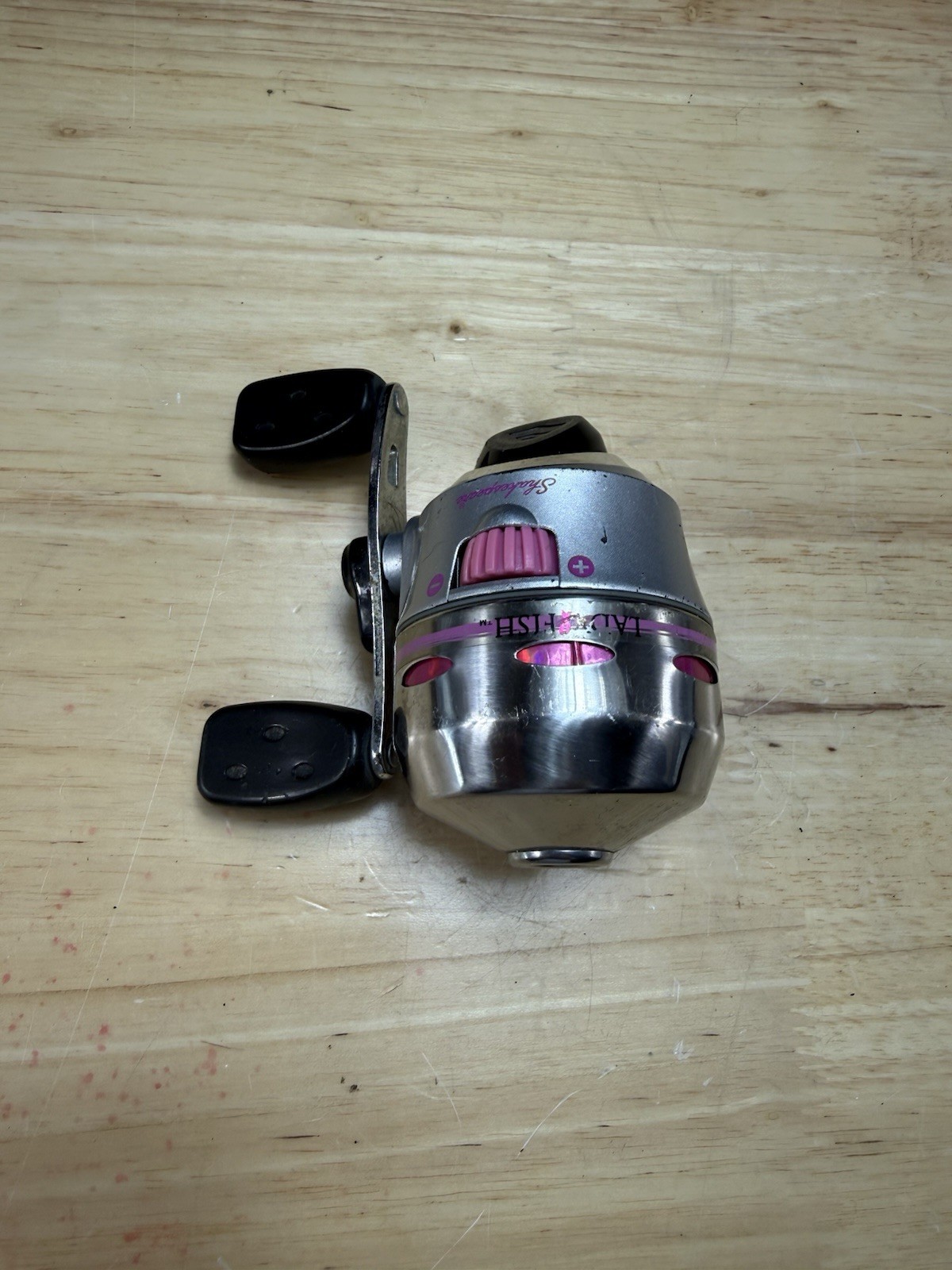 Shakespeare Lady Fishing LADIESSC6 casting reel