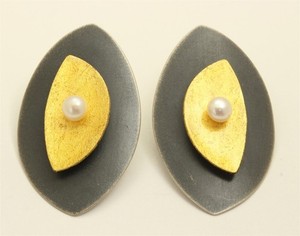 Artisan Sterling Silver & Gold Brushed Modernist Geometric Pearl Post Earrings 