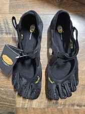 Vibram Fivefingers Shoes Eu Size 40 Us Size 8, 8.5 Black. NWT