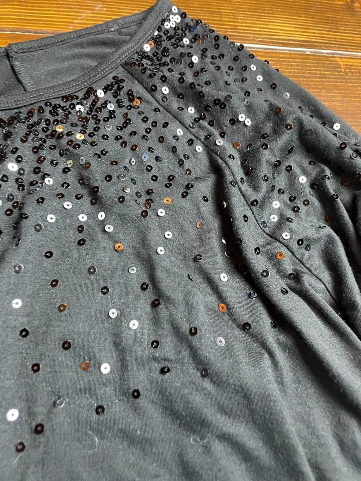 Camisa Faded Gloy, Feminina 2X (18W-20W), Preta, Lantejoulas Manga 3/4, Frisada, Puxador - Imagem 4 de 4