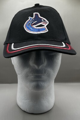 Black NHL Apparel Vancouver Canucks Flexfit Baseball Hat Cap EUC