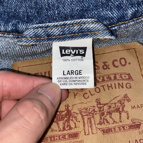 Giacca camionista vintage anni '90 Levi's Denim nuova con etichette taglia L blu lavaggio medio - Foto 7 di 11
