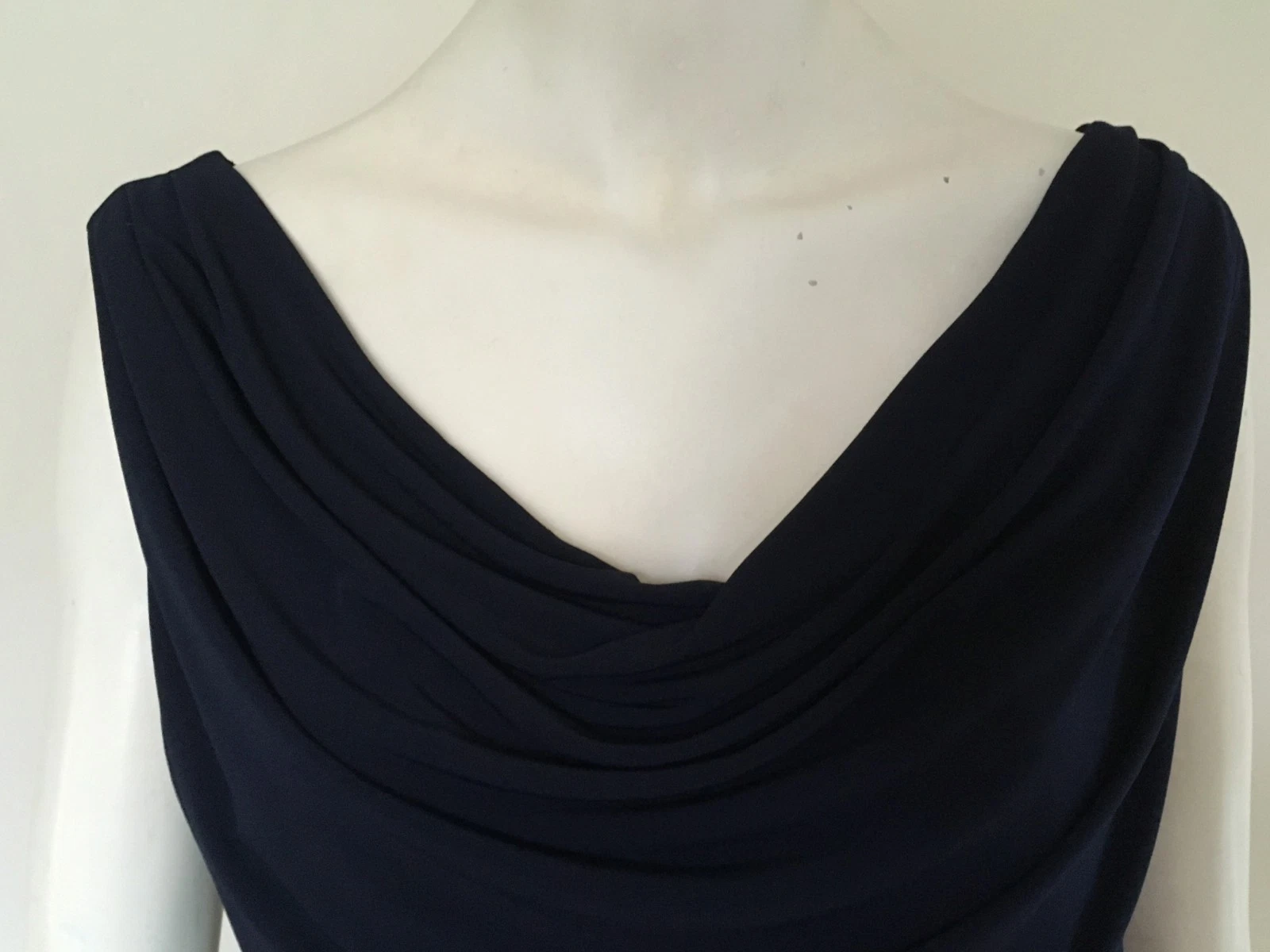 VETEMENTS OTTIMO!! Abito a maniche corte con scollo a cappuccio blu navy di Saint Tropez West Taglia 10