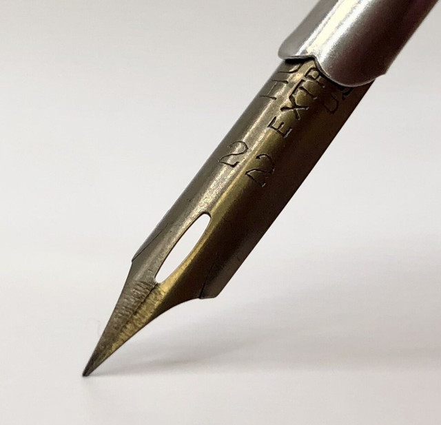 Hunt 22 Nib
