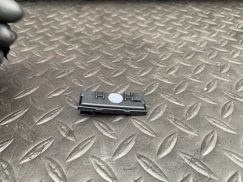 ✔MERCEDES W218 W212 E550 CLS550 WINDSHIELD HUMIDITY TEMP TEMPERATURE SENSOR OEM - Picture 2 of 3