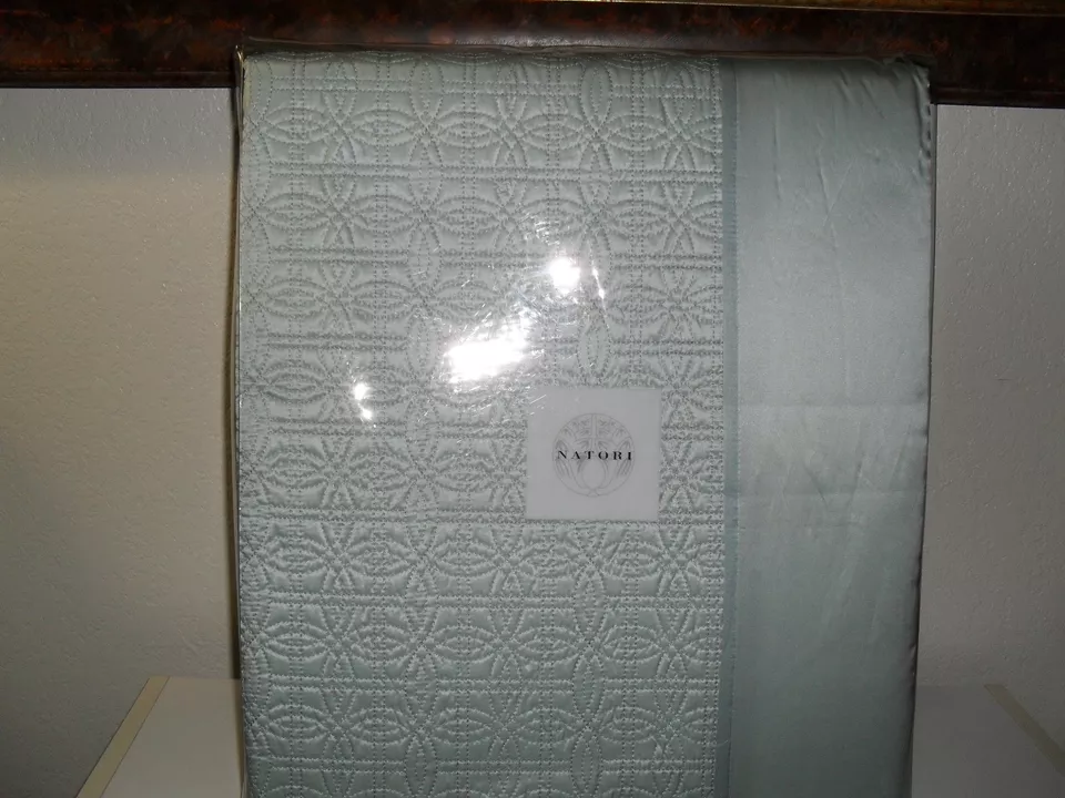 FUNDA NÓRDICA DE SEDA ACOLCHADA NATORI CANTON AZUL REINA PRECIO DE VENTA SUGERIDO POR EL FABRICANTE $625 Foto 2 de 4