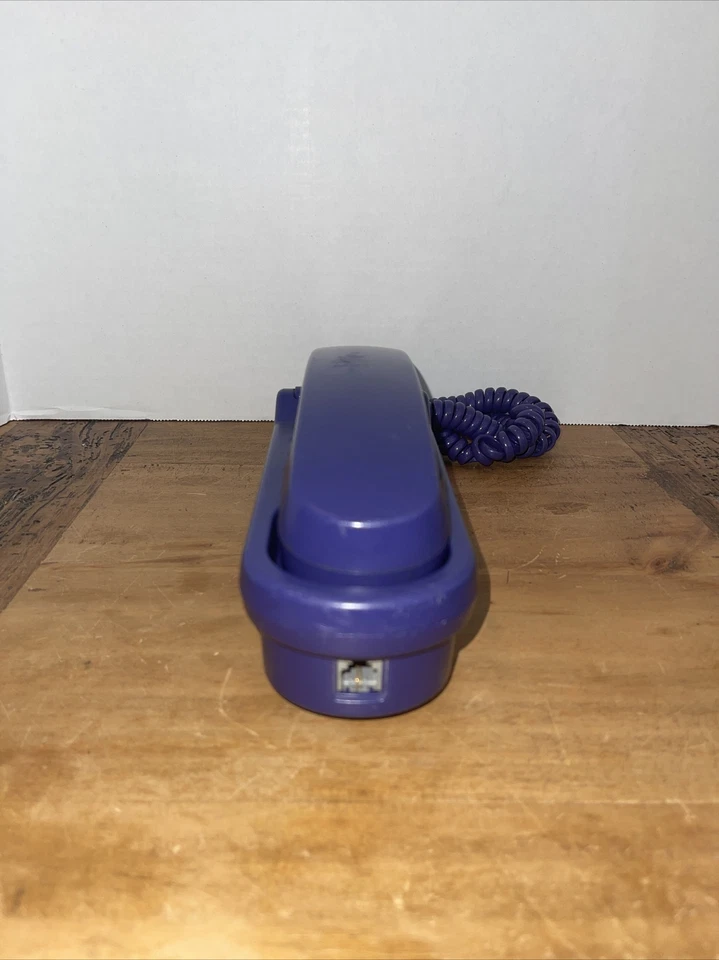 Teléfono Sony IT-B3 de Colección Púrpura Diseño Delgado Línea Única con Cable Color Raro (Q-1) Foto 4 de 4