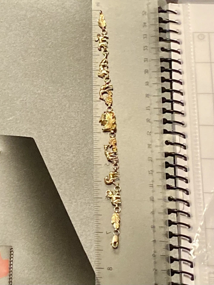 *EN VENTA* Pulsera antigua de oro macizo de 14k con dije de arca de Noé *EN VENTA* Foto 4 de 4