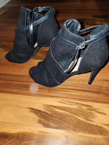Christian Siriano Open Toe Ankle Boot Heels - Picture 3 of 6