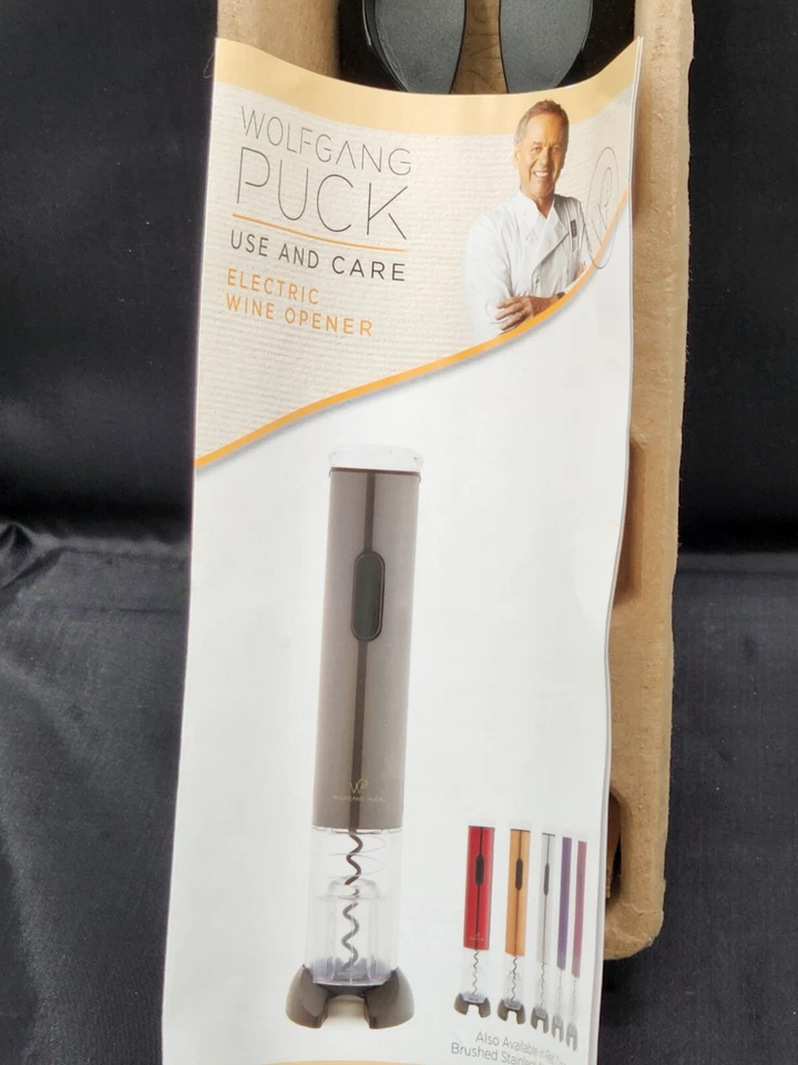 Abridor de vino eléctrico Wolfgang Puck plateado - Cortador de láminas - Funciona con pilas Foto 4 de 4