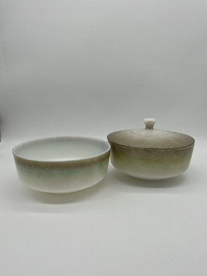 Vintage Federal Glass Ombré Mesa Pattern Milk Glass Mixing Bowls w/ Lid