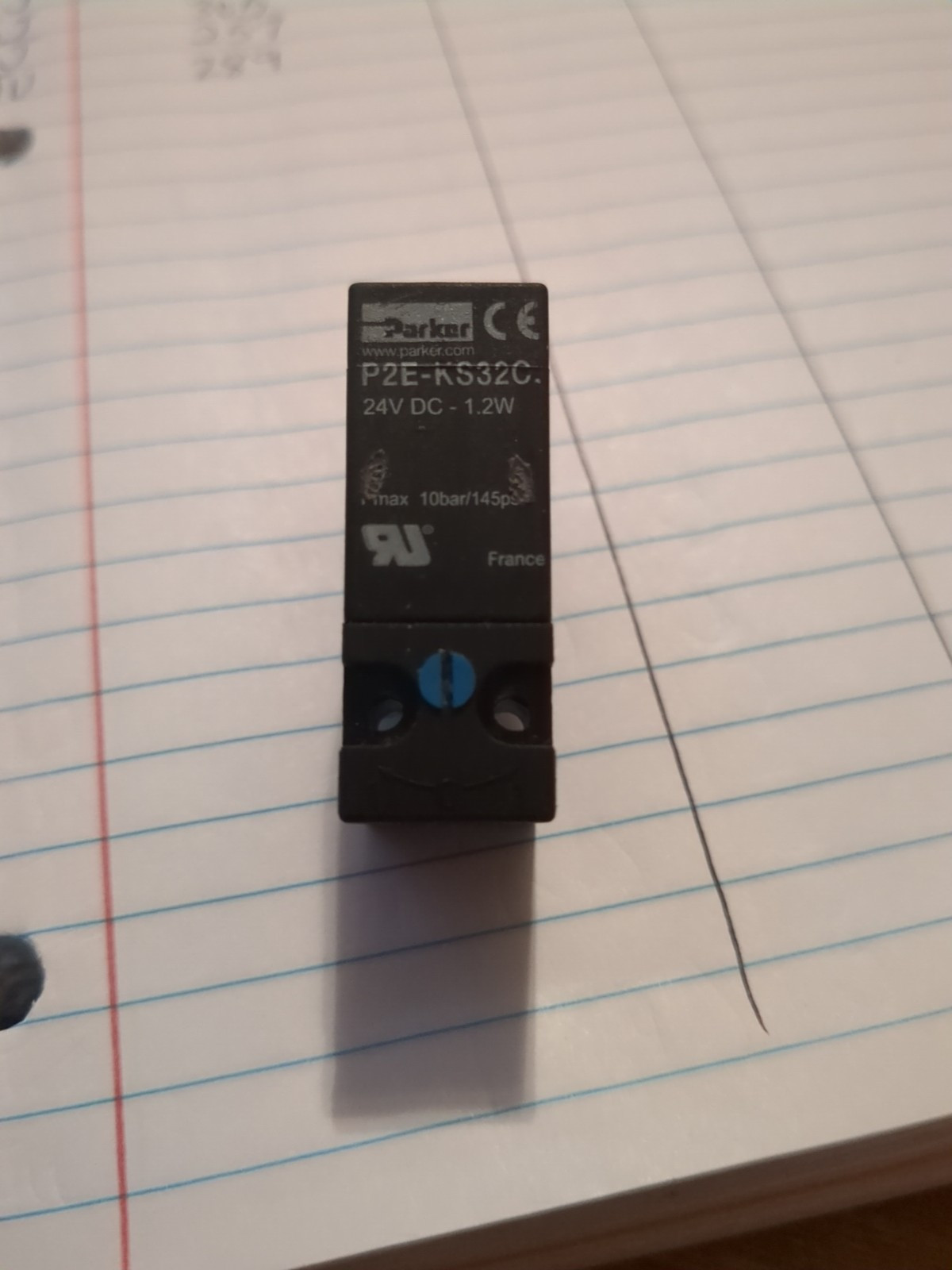 Parker P2E-KS32C2 Electro Pneumatic Valve 15mm NC STD Flow, 24VDC 1.2W