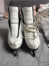 Riedell Diamond Model 133 White Med. Figure Skates Size 7 Stainless Steel Blades