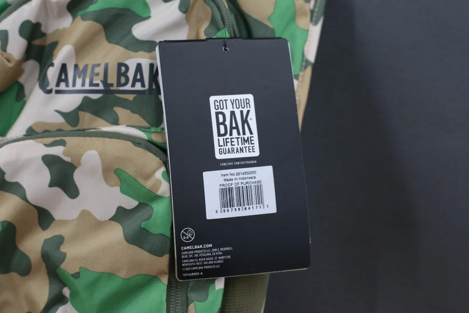 CamelBak Mini M.U.L.E. Mochila hidratación niños 5L verde camuflaje bicicleta exterior Foto 2 de 4