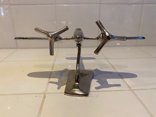REDUCED PRICE! WW2 RAF Mosquito "trench art" model - Picture 3 of 9