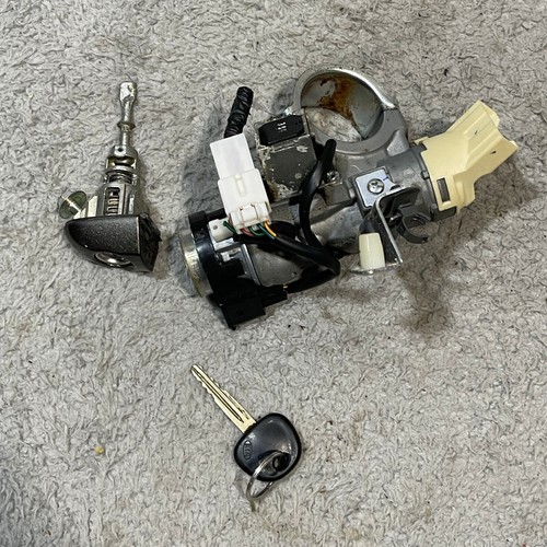 2010-2013 Kia Forte Ignition Switch with Key Door Lock - Picture 11 of 12