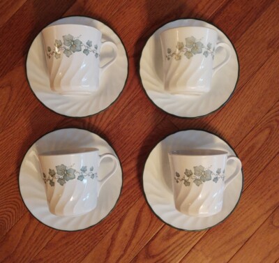 Set Of 4 Corning Corelle Callaway Ivy Pattern Cups w/ Saucers Tea Coffee Mugs 